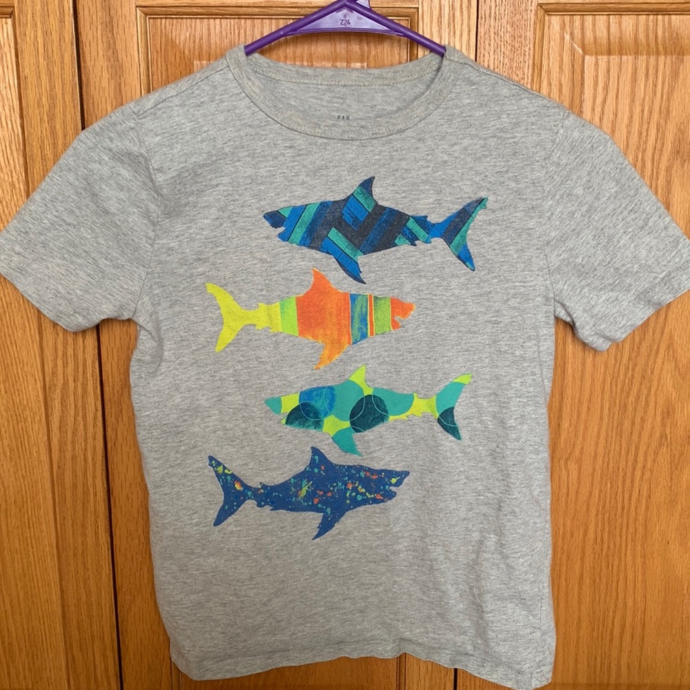 Used Gap T-shirt Boy’s Size M (8)